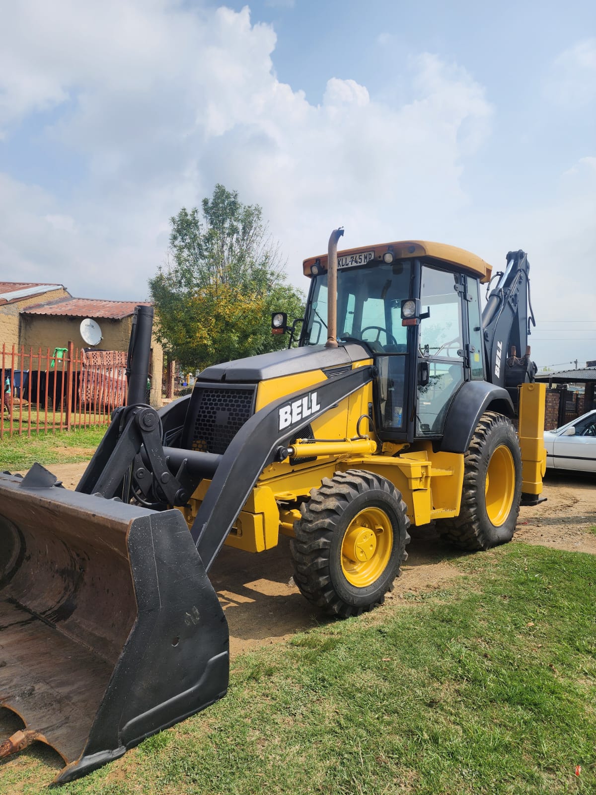 Bell TLB for hire in Standerton — front loader and backhoe
